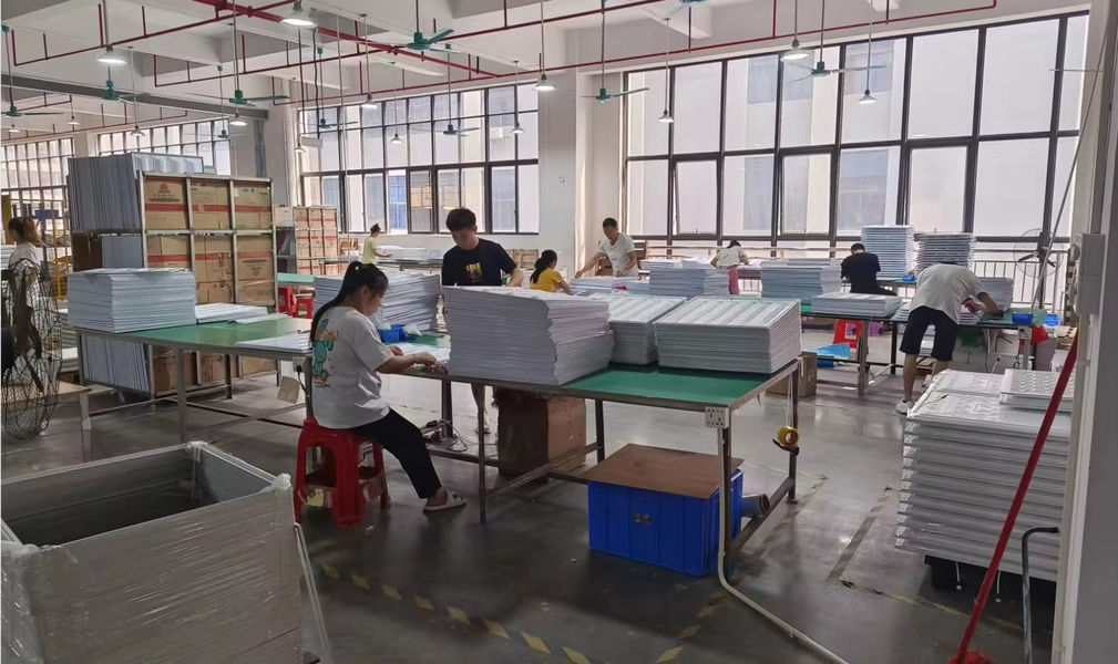 Zhongshan Moreneng Lighting & Electrical Co. , Ltd.